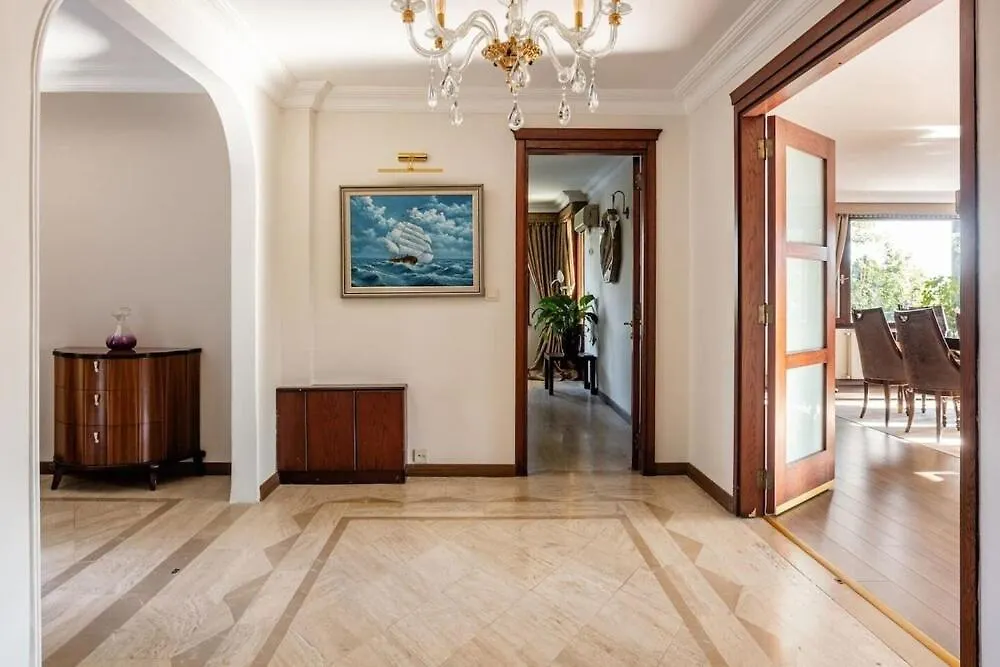 Ueskuedar Villa فيلا مطلة على البحر في اسكودار Istanbul