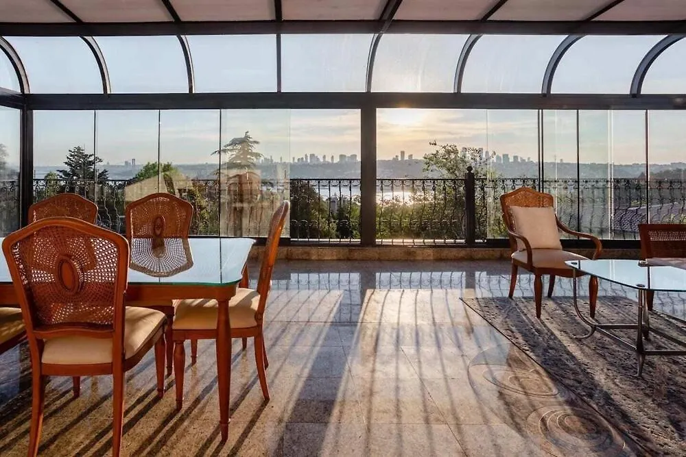Ueskuedar Villa فيلا مطلة على البحر في اسكودار Istanbul