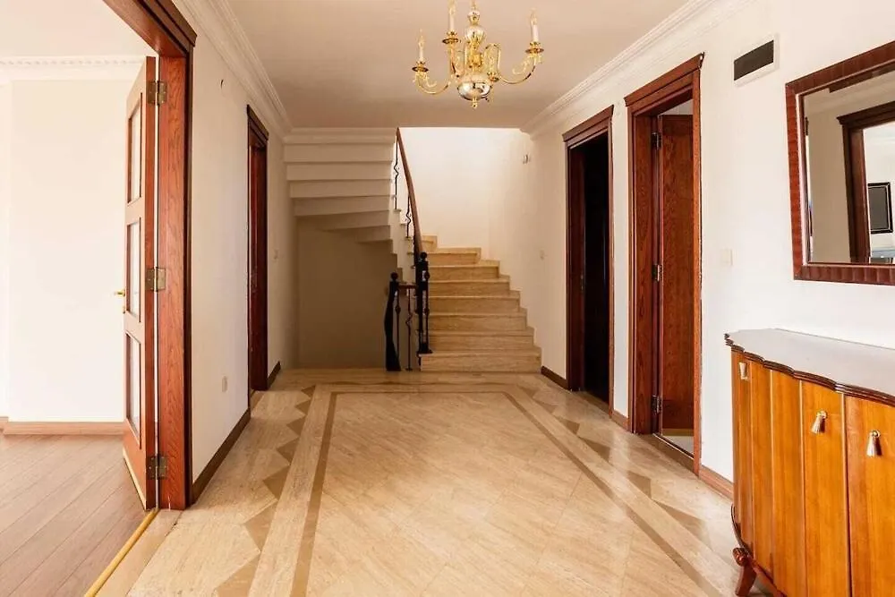 Ueskuedar Villa فيلا مطلة على البحر في اسكودار Istanbul